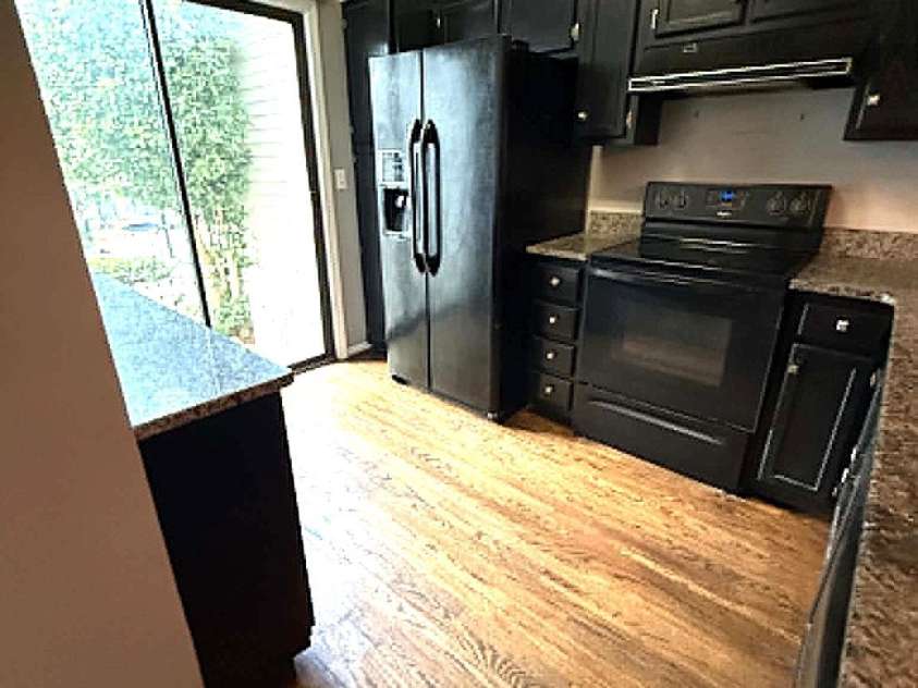 327 Eastwood Drive, Salisbury, NC 28146.  MLS# CAR4391977, YatesRealty ID 29232. 