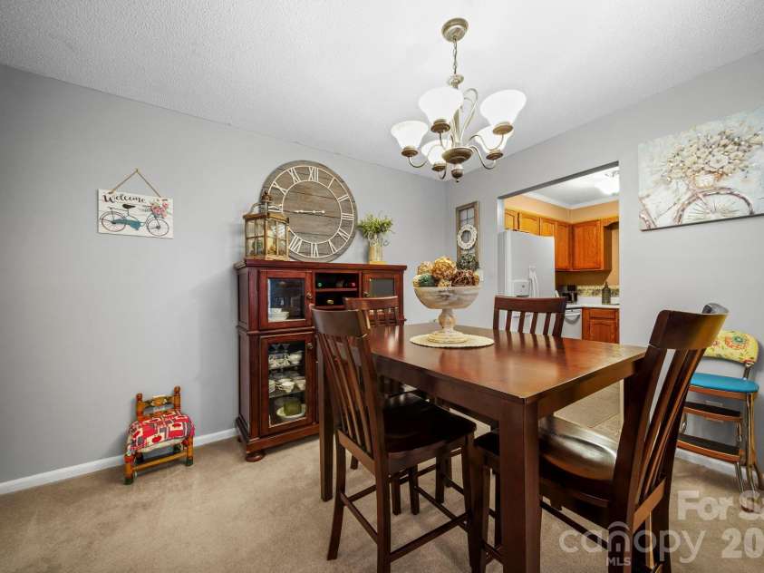109 Carriage House Drive, Kannapolis, NC 28081.  MLS# CAR4387363, YatesRealty ID 29233. 