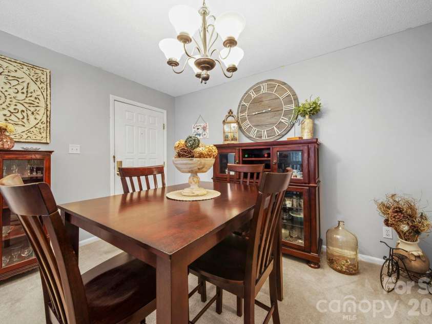109 Carriage House Drive, Kannapolis, NC 28081.  MLS# CAR4387363, YatesRealty ID 29233. 