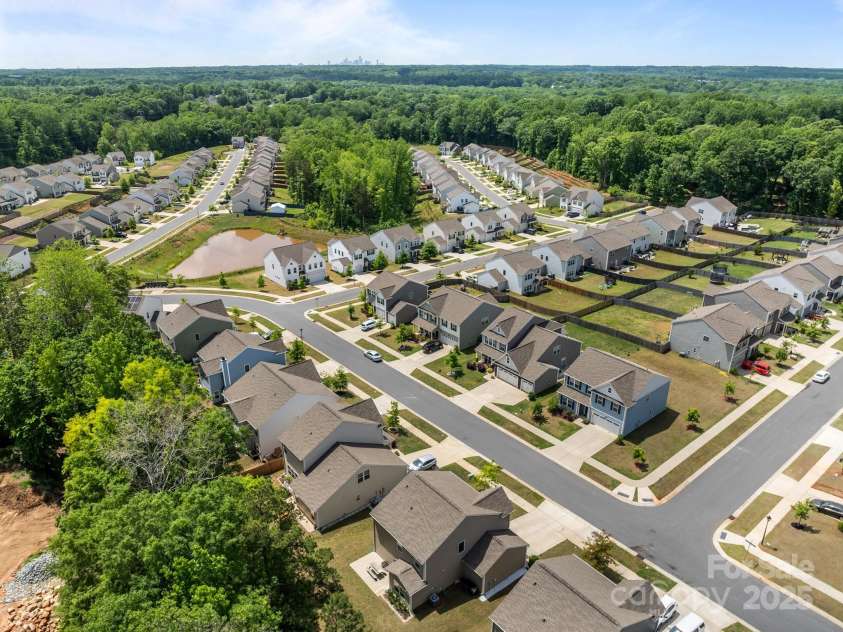 9132 Colwick Hill Lane, Charlotte, NC 28215.  MLS# CAR4258944, YatesRealty ID 29233. 