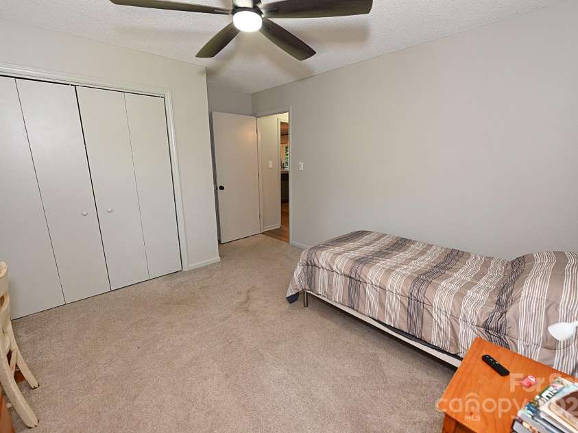 5643 Wesley Street, Hickory, NC 28601.  MLS# CAR4284826, YatesRealty ID 29234. 