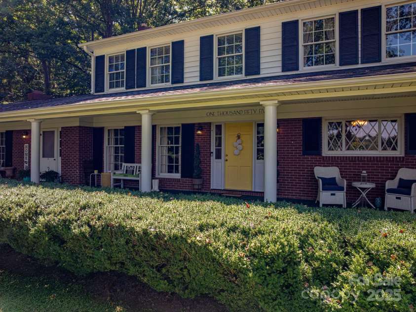 1055 Fairway Lane, Lincolnton, NC 28092.  MLS# CAR4284605, YatesRealty ID 29235. 