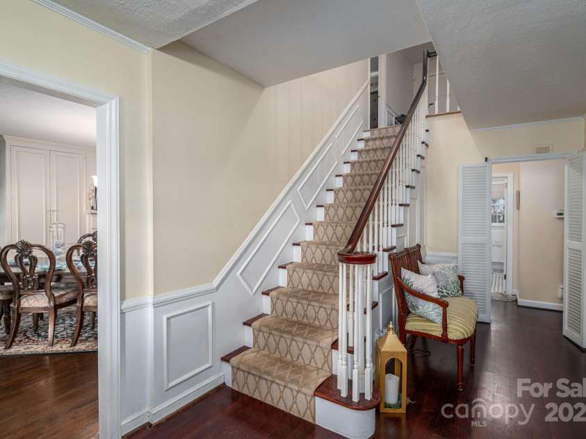 1055 Fairway Lane, Lincolnton, NC 28092.  MLS# CAR4284605, YatesRealty ID 29235. 