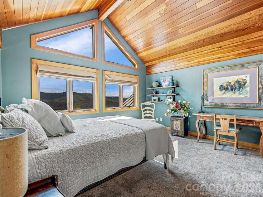 10 Beaverbrook Court, Asheville, NC 28804.  MLS# CAR4421624, YatesRealty ID 29236. 