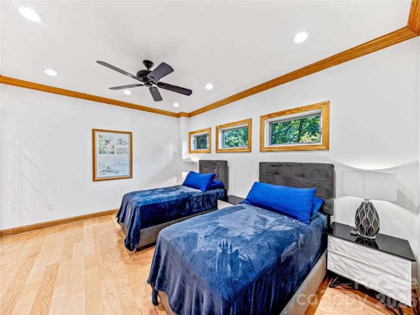 10 Beaverbrook Court, Asheville, NC 28804.  MLS# CAR4421624, YatesRealty ID 29236. 