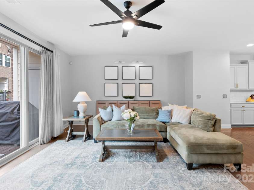 1224 Madison Towns Lane, Charlotte, NC 28209.  MLS# CAR4285970, YatesRealty ID 29237. 