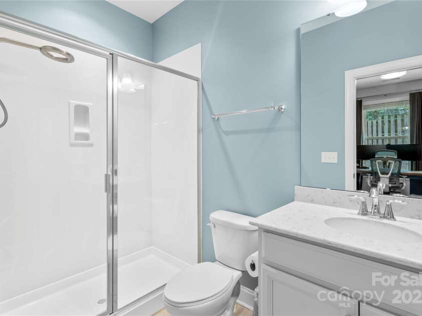 1224 Madison Towns Lane, Charlotte, NC 28209.  MLS# CAR4285970, YatesRealty ID 29237. 