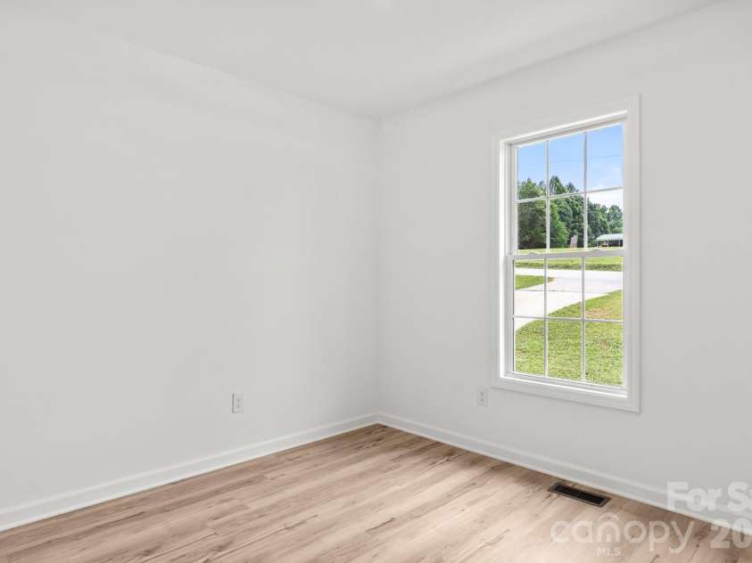 2931 Greenleaf Road, Clover, SC 29710.  MLS# CAR4391028, YatesRealty ID 29238. 