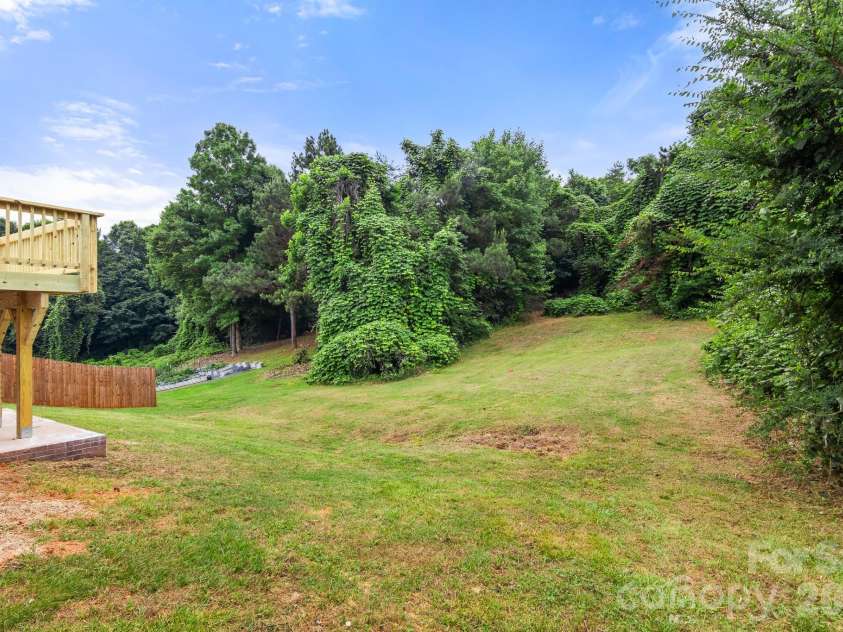 2931 Greenleaf Road, Clover, SC 29710.  MLS# CAR4391028, YatesRealty ID 29238. 