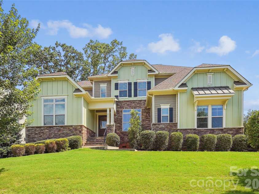 657 Chase Court, Fort Mill, SC 29708.  MLS# CAR4282996, YatesRealty ID 2924. Front - Exterior