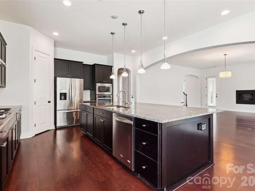 657 Chase Court, Fort Mill, SC 29708.  MLS# CAR4282996, YatesRealty ID 2924. Kitchen