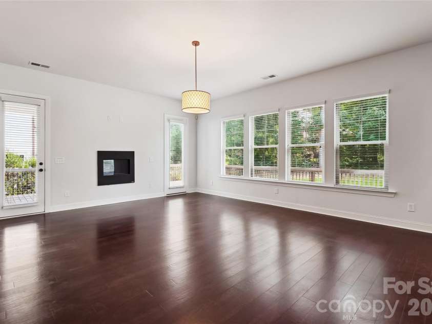 657 Chase Court, Fort Mill, SC 29708.  MLS# CAR4282996, YatesRealty ID 2924. Living Room