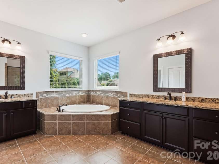 657 Chase Court, Fort Mill, SC 29708.  MLS# CAR4282996, YatesRealty ID 2924. Owner's Suite Bathroom
