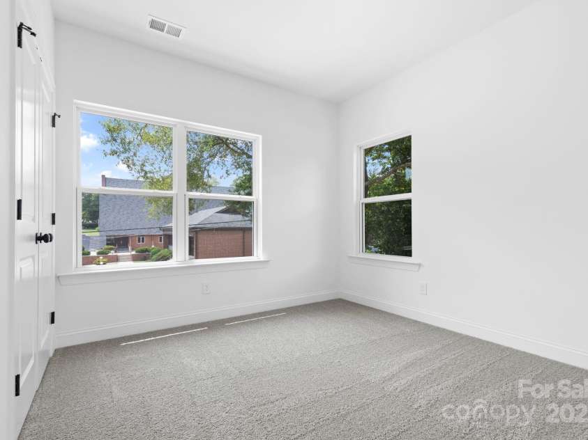 810 Wesley Drive, Statesville, NC 28677.  MLS# CAR4277354, YatesRealty ID 29241. Bedroom #3