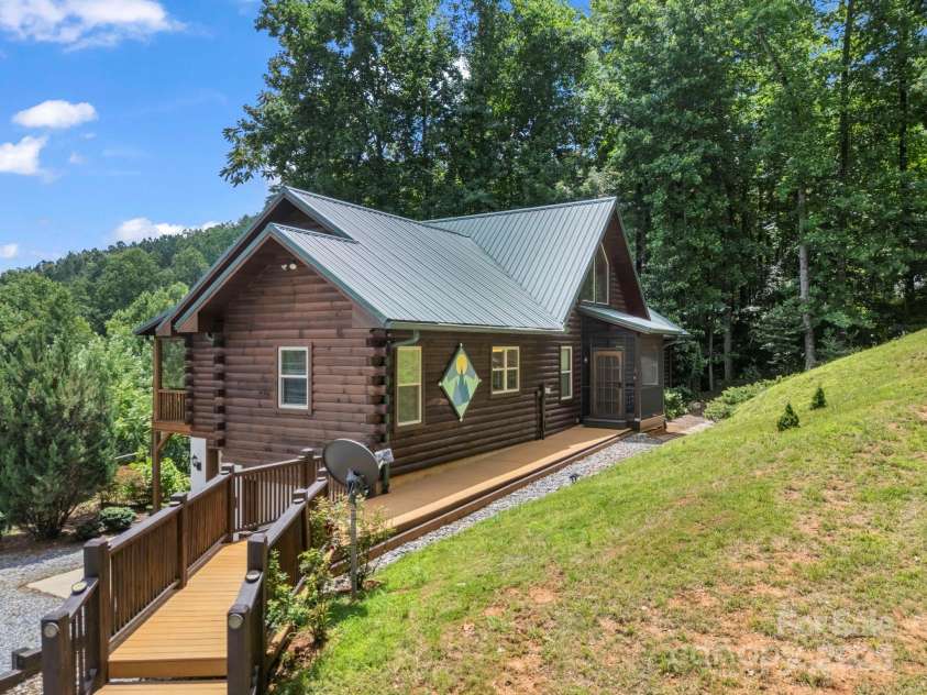 537 Summit Parkway, Bostic, NC 28018.  MLS# CAR4286175, YatesRealty ID 29243. 