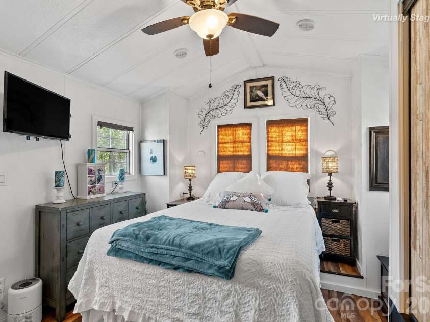 54 Kimiko Lane, Balsam Grove, NC 28708.  MLS# CAR4392084, YatesRealty ID 29243. 