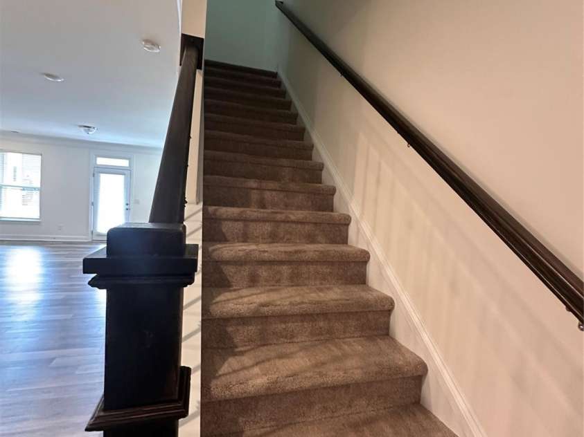 10207 Glenmere Creek Circle, Charlotte, NC 28262.  MLS# CAR4284626, YatesRealty ID 29245. Stair