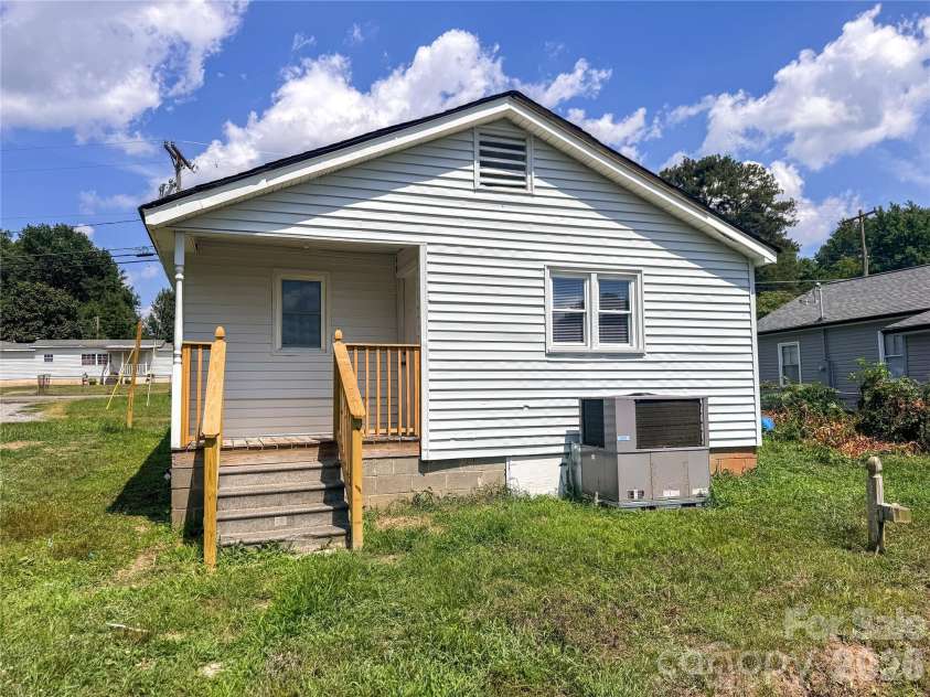4309 Grier Street, Gastonia, NC 28056.  MLS# CAR4390388, YatesRealty ID 29245. 