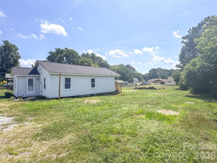 4309 Grier Street, Gastonia, NC 28056.  MLS# CAR4390388, YatesRealty ID 29245. 