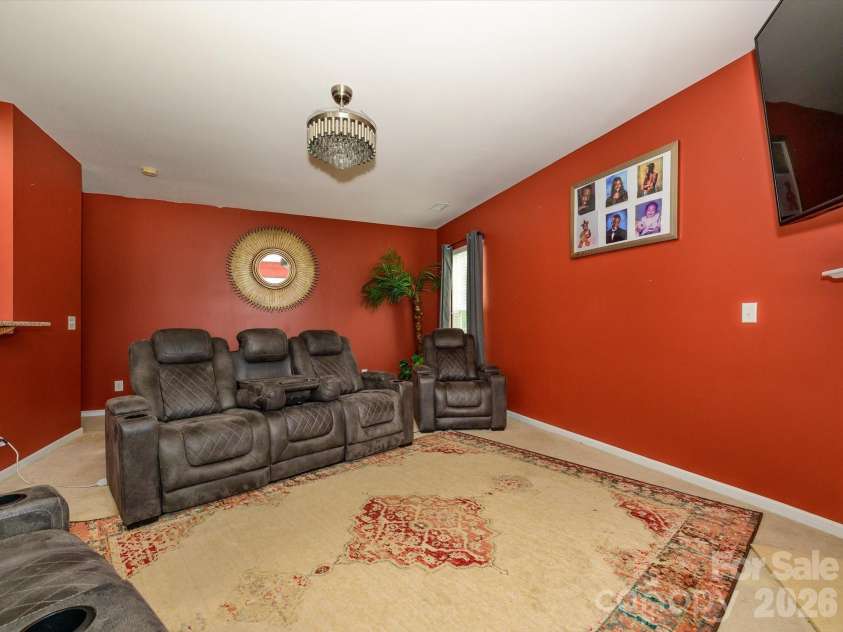 5424 Nightshade Oaks Drive, Charlotte, NC 28227.  MLS# CAR4390959, YatesRealty ID 29246. 