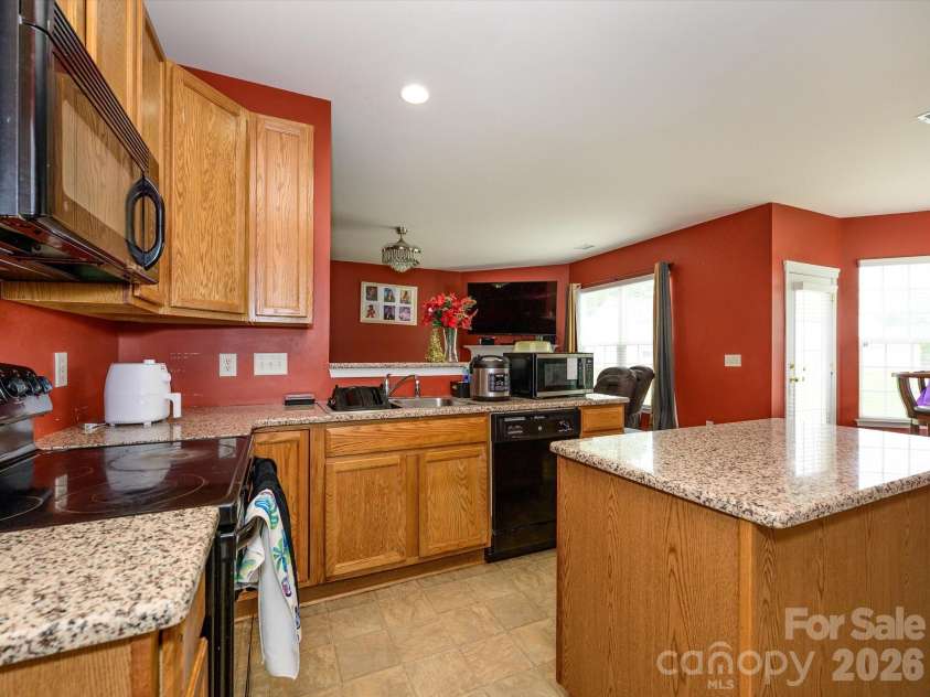 5424 Nightshade Oaks Drive, Charlotte, NC 28227.  MLS# CAR4390959, YatesRealty ID 29246. 