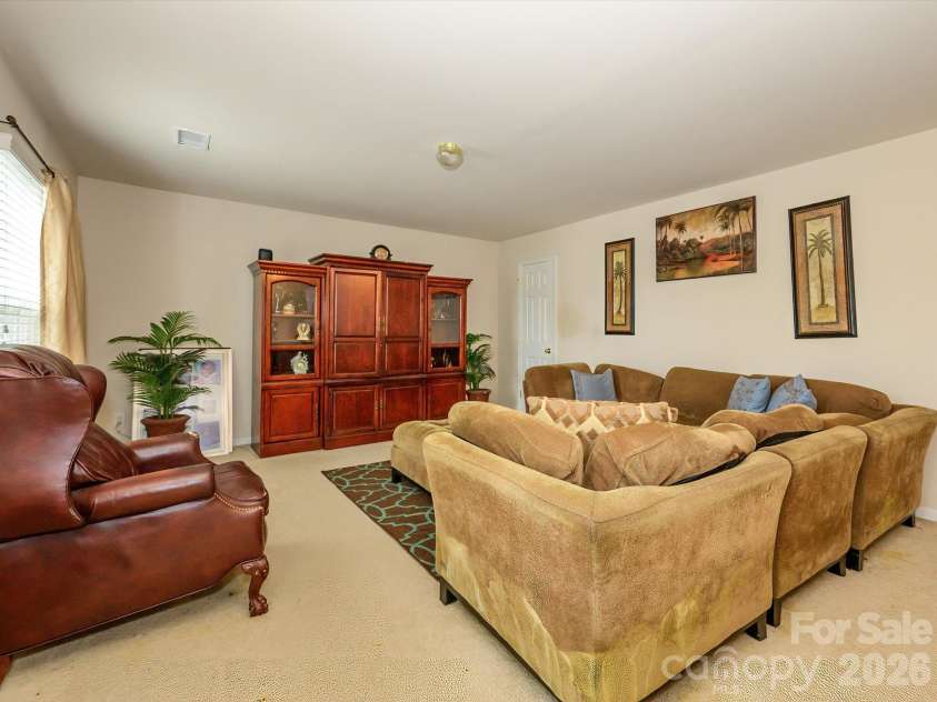 5424 Nightshade Oaks Drive, Charlotte, NC 28227.  MLS# CAR4390959, YatesRealty ID 29246. 