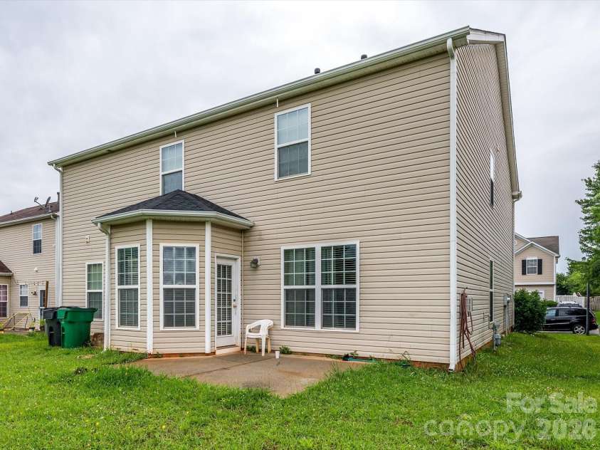 5424 Nightshade Oaks Drive, Charlotte, NC 28227.  MLS# CAR4390959, YatesRealty ID 29246. 