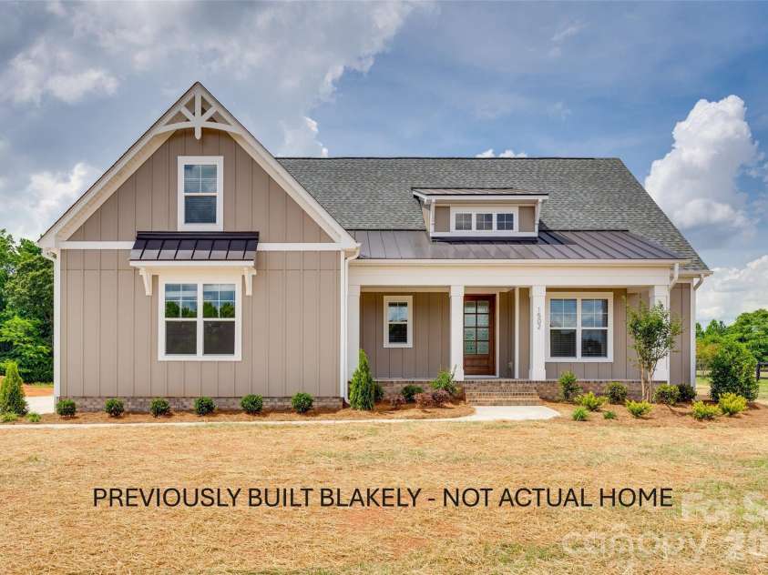 1032 Patrick Road, Gastonia, NC 28056.  MLS# CAR4388910, YatesRealty ID 29248. 