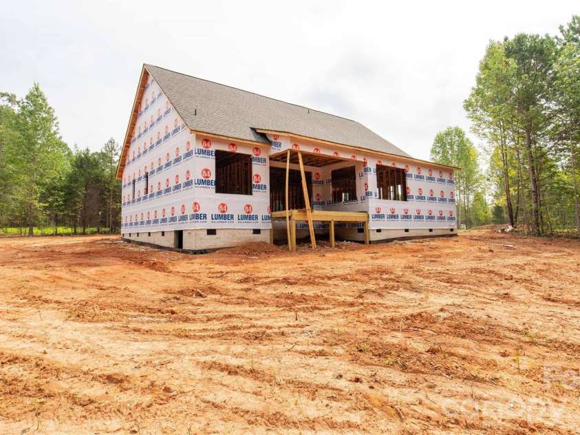 1032 Patrick Road, Gastonia, NC 28056.  MLS# CAR4388910, YatesRealty ID 29248. 