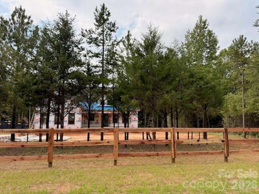 1032 Patrick Road, Gastonia, NC 28056.  MLS# CAR4388910, YatesRealty ID 29248. 