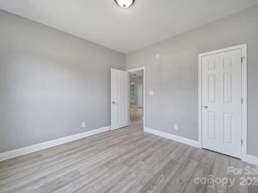 2708 Barwick Lane, Rock Hill, SC 29730.  MLS# CAR4286327, YatesRealty ID 29249. 