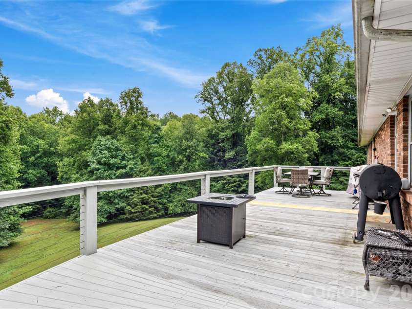 303 Alexander Drive, North Wilkesboro, NC 28659.  MLS# CAR4392007, YatesRealty ID 29249. 