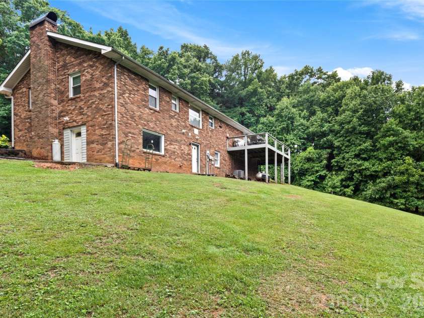 303 Alexander Drive, North Wilkesboro, NC 28659.  MLS# CAR4392007, YatesRealty ID 29249. 