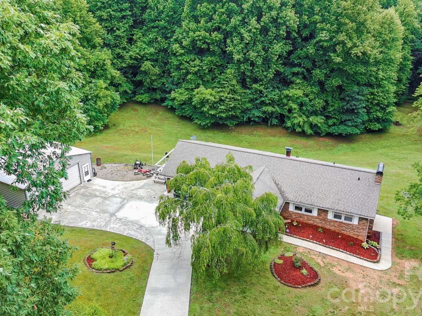 303 Alexander Drive, North Wilkesboro, NC 28659.  MLS# CAR4392007, YatesRealty ID 29249. 