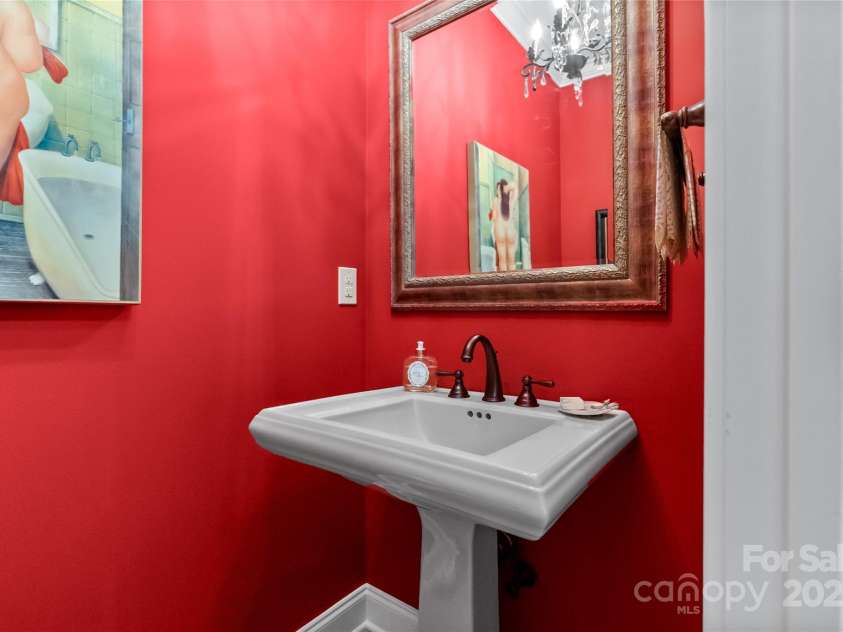 159 Alta Circle, Hendersonville, NC 28739.  MLS# CAR4300821, YatesRealty ID 2925. Powder room main level