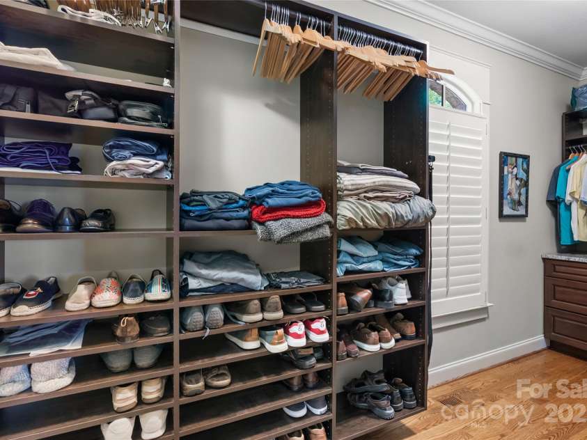 159 Alta Circle, Hendersonville, NC 28739.  MLS# CAR4300821, YatesRealty ID 2925. Primary BR dressing room