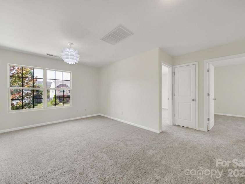 125 Karlstad Lane, Mooresville, NC 28115.  MLS# CAR4286478, YatesRealty ID 29250. 