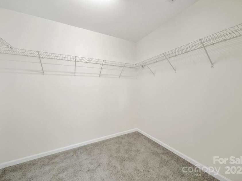 125 Karlstad Lane, Mooresville, NC 28115.  MLS# CAR4286478, YatesRealty ID 29250. 