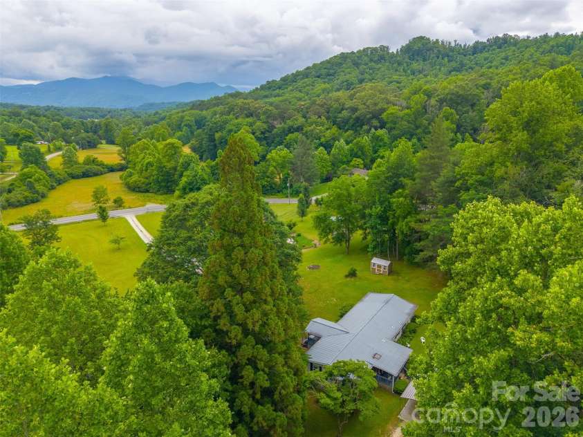 1350 Skeenah Road, Franklin, NC 28734.  MLS# CAR4388615, YatesRealty ID 29250. 