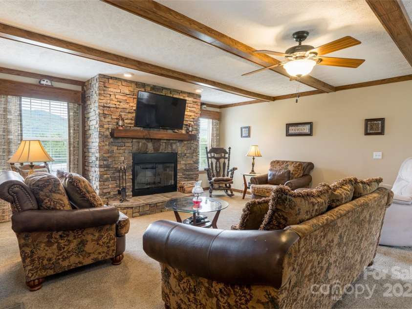 78 Hillcrest Drive, Candler, NC 28715.  MLS# CAR4286565, YatesRealty ID 29251. 