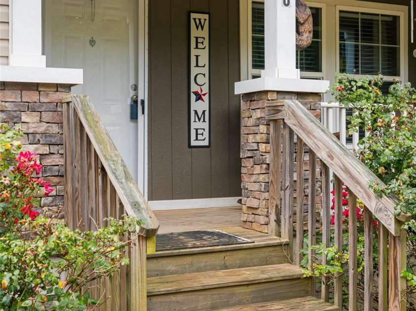 78 Hillcrest Drive, Candler, NC 28715.  MLS# CAR4286565, YatesRealty ID 29251. 