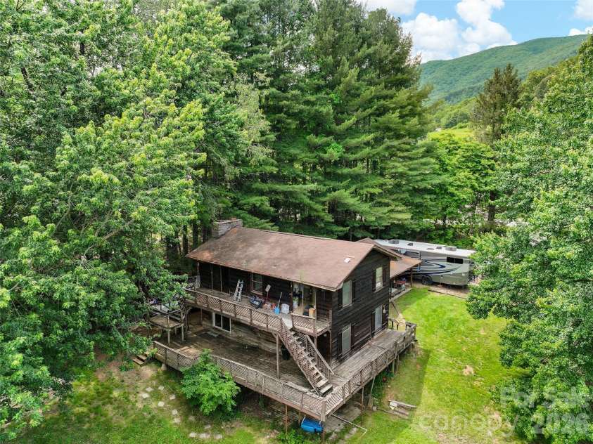 277 Orion Davis Road, Waynesville, NC 28786.  MLS# CAR4392169, YatesRealty ID 29252. 