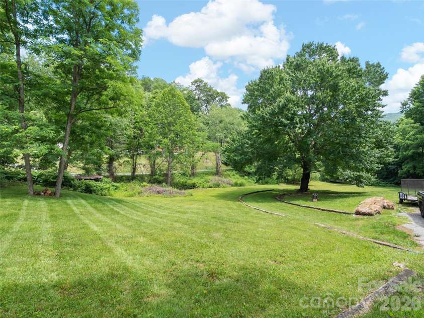 277 Orion Davis Road, Waynesville, NC 28786.  MLS# CAR4392169, YatesRealty ID 29252. 