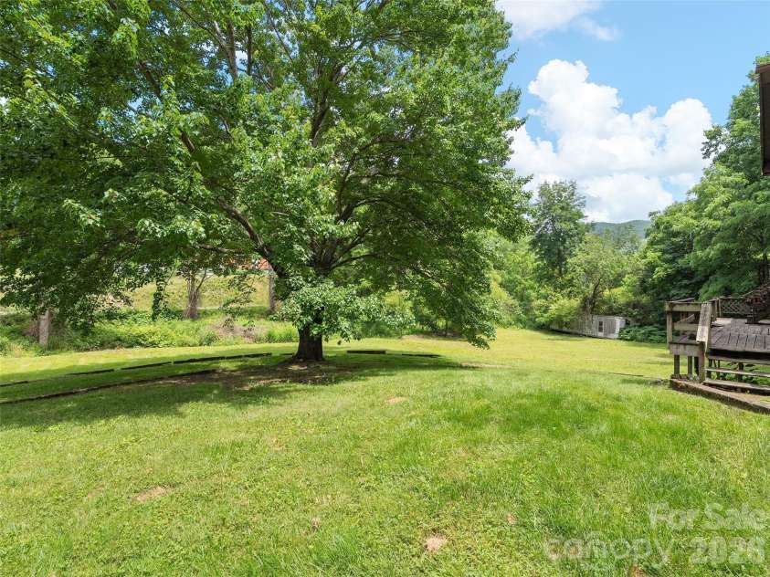 277 Orion Davis Road, Waynesville, NC 28786.  MLS# CAR4392169, YatesRealty ID 29252. 