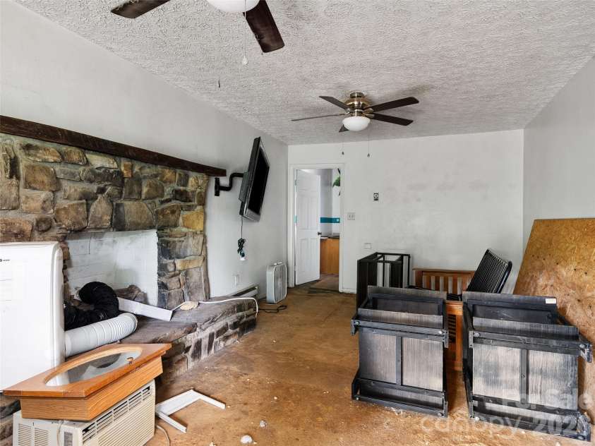 277 Orion Davis Road, Waynesville, NC 28786.  MLS# CAR4392169, YatesRealty ID 29252. 