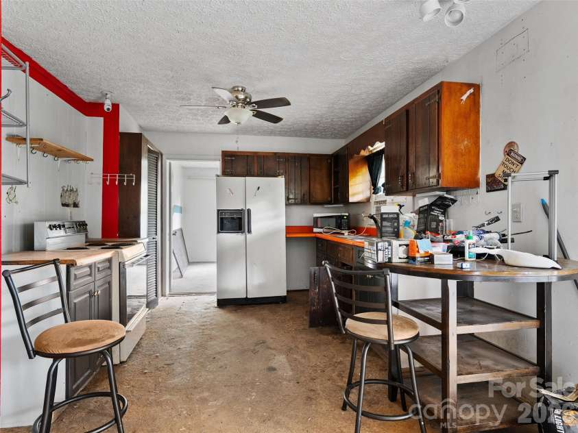 277 Orion Davis Road, Waynesville, NC 28786.  MLS# CAR4392169, YatesRealty ID 29252. 