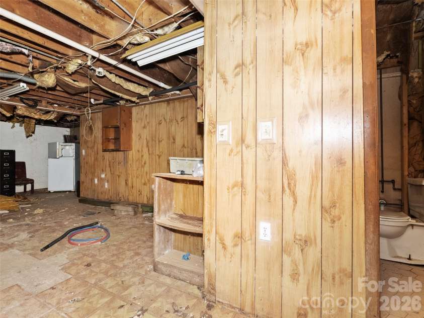 277 Orion Davis Road, Waynesville, NC 28786.  MLS# CAR4392169, YatesRealty ID 29252. 