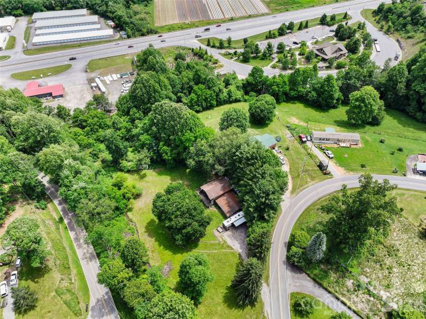 277 Orion Davis Road, Waynesville, NC 28786.  MLS# CAR4392169, YatesRealty ID 29252. 