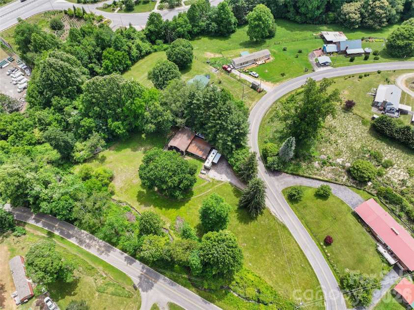 277 Orion Davis Road, Waynesville, NC 28786.  MLS# CAR4392169, YatesRealty ID 29252. 