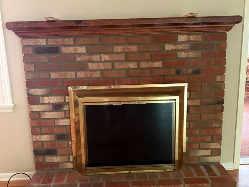 203 Haywood Knolls Drive, Hendersonville, NC 28791.  MLS# CAR4287277, YatesRealty ID 29253. 